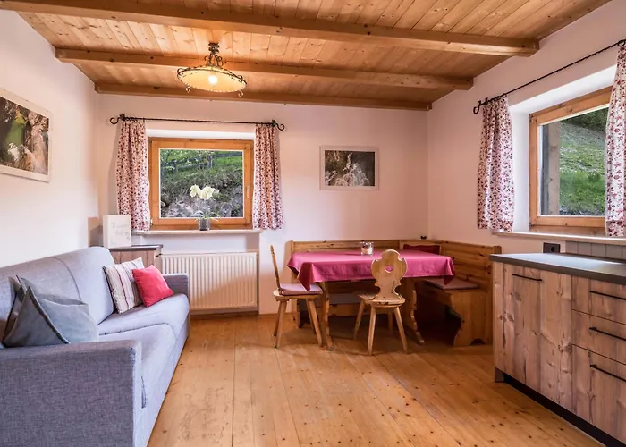 Ferienwohnung Stockrose Nusserhof